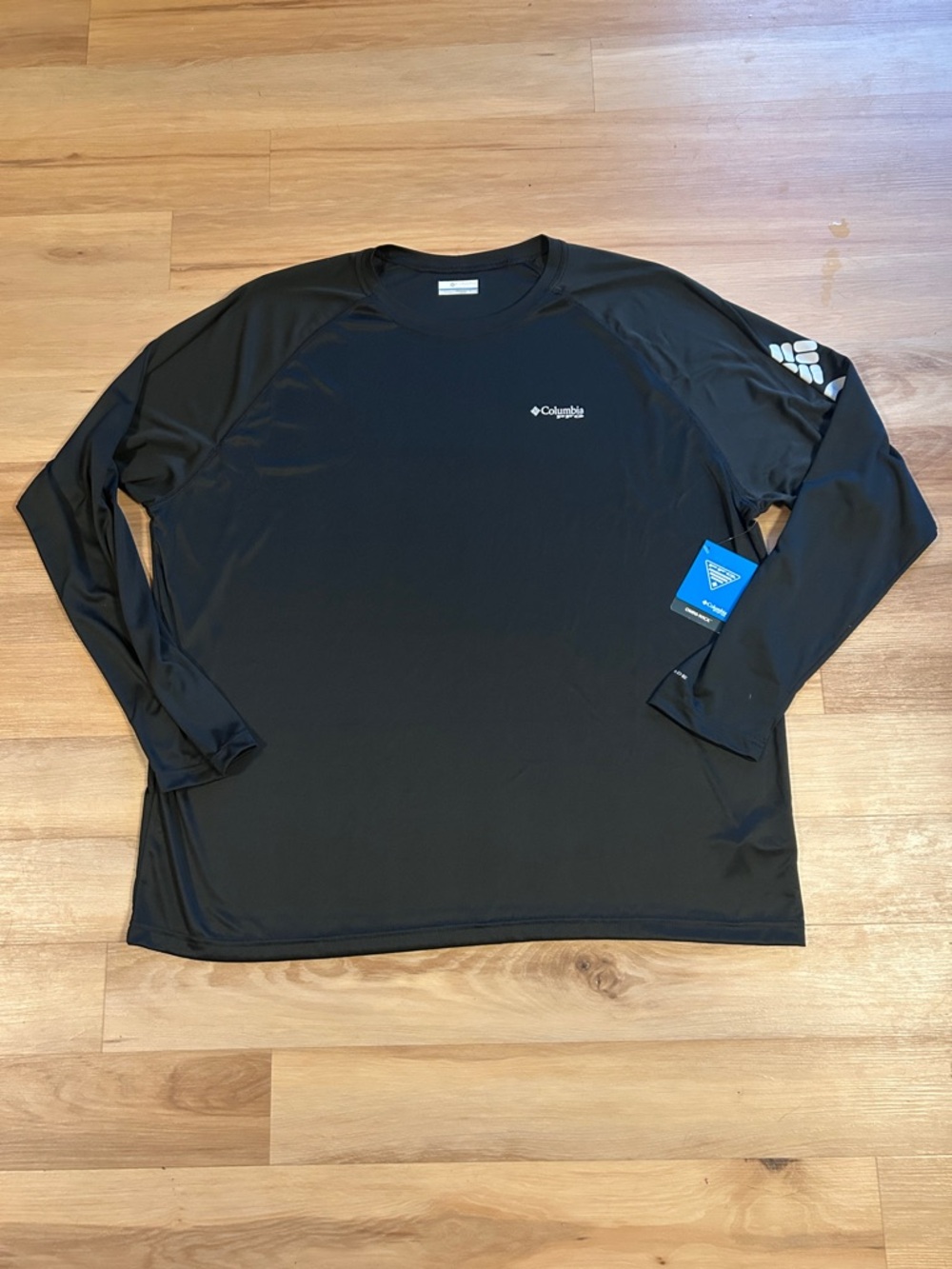 Columbia Black Long-Sleeve Tech Tee